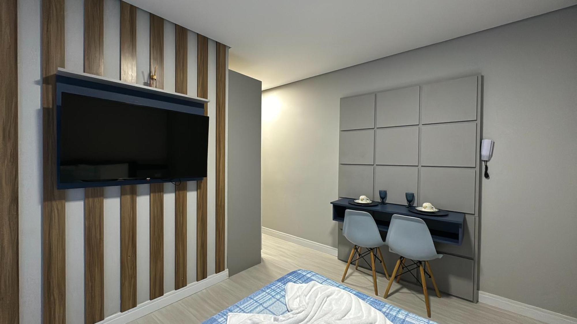 13- Studio Decorado Lindo! Otimo Para Casal!!! 库里提巴 外观 照片