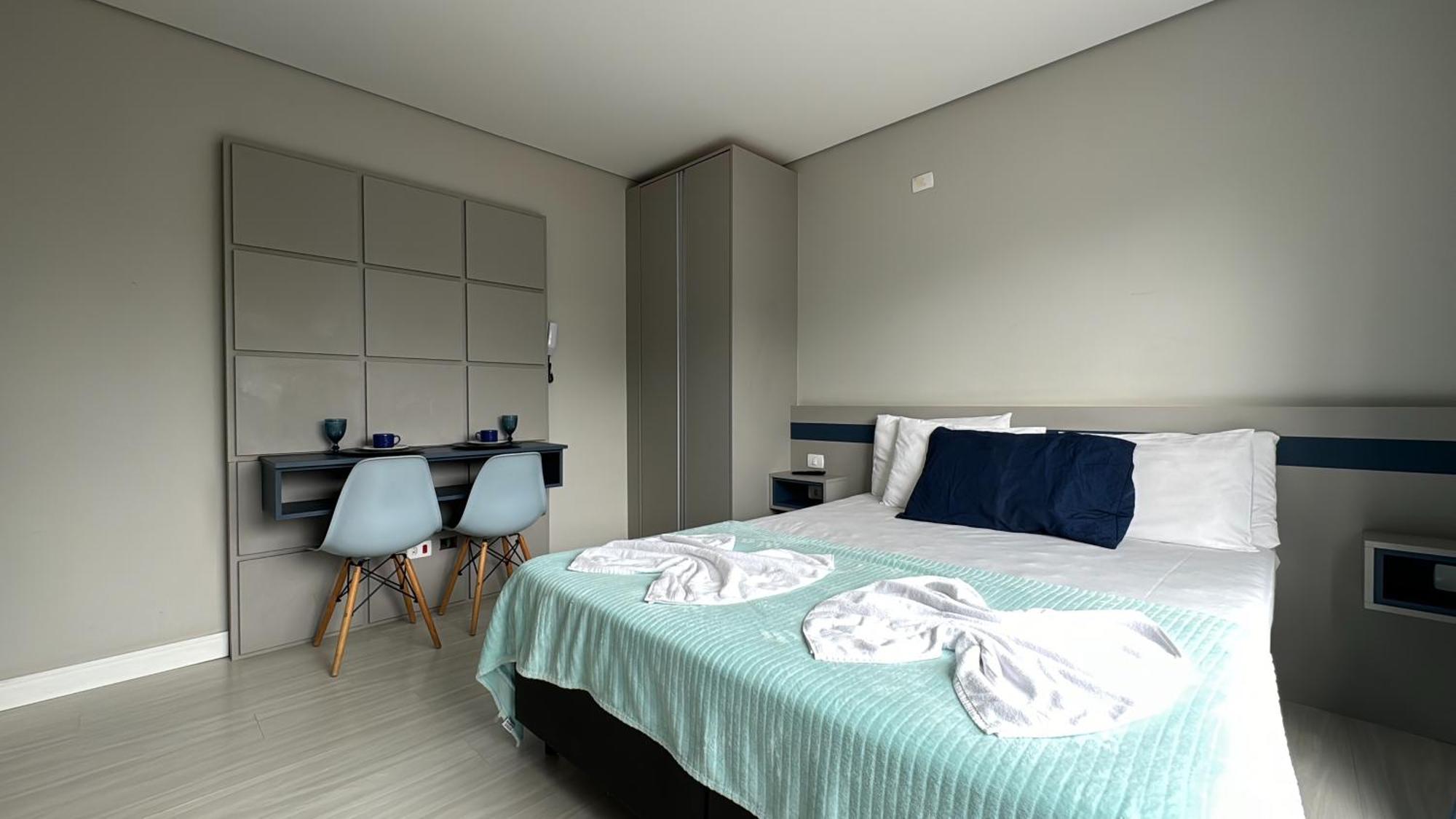 13- Studio Decorado Lindo! Otimo Para Casal!!! 库里提巴 外观 照片